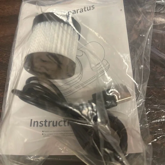 Dust mite/ Acarid remover- New in box - Picture 2 of 2